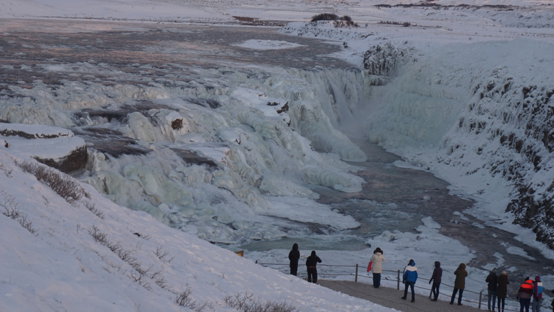 Illustration for article titled Iceland - 4x4s, endless natural beauty, and winter tires.